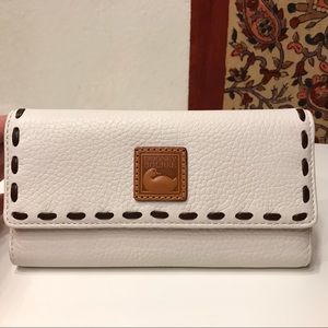White Dooney & Bourke Wallet
